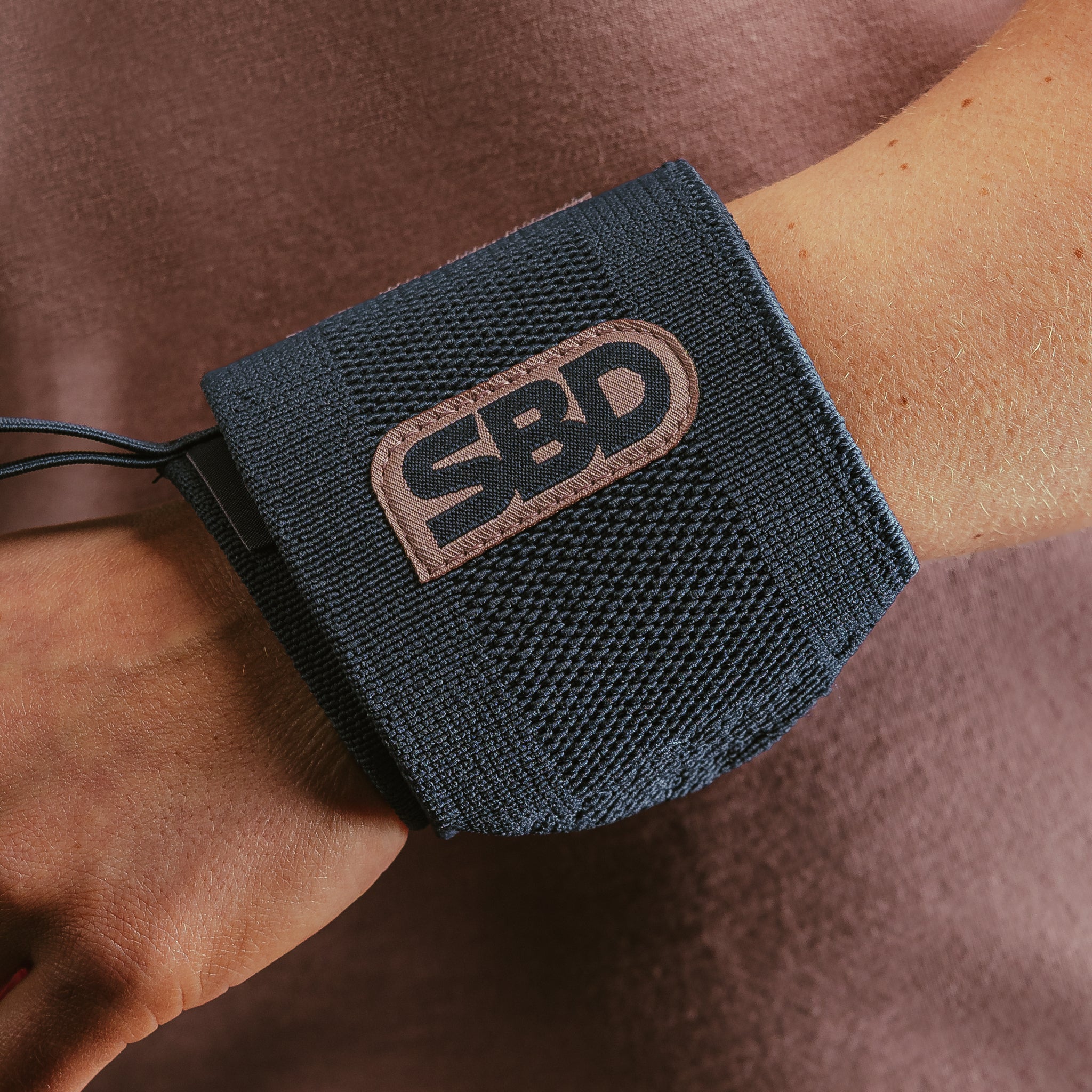 Bandes de poignets SBD pour la musculation et les sports de force – édition Serenity