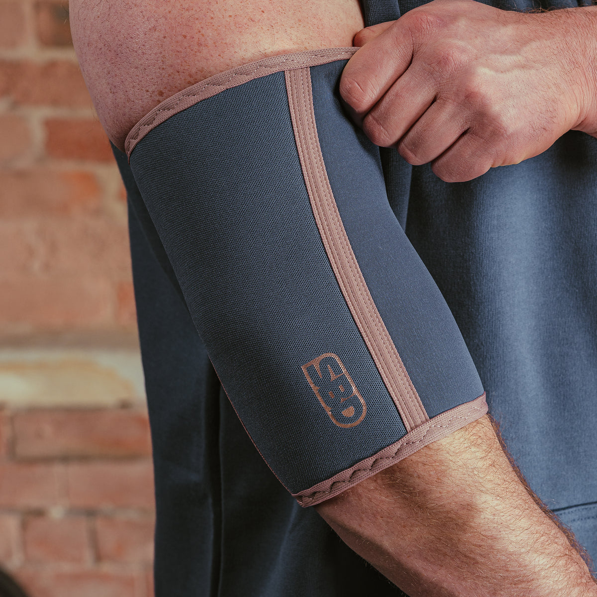 Coudières SBD pour la musculation et les sports de force – édition Serenity